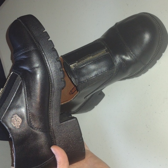 Harley-Davidson Shoes - Harley Davidson Vintage Y2K Black Leather Zip Platform Shoe/ boots Sz 6.5